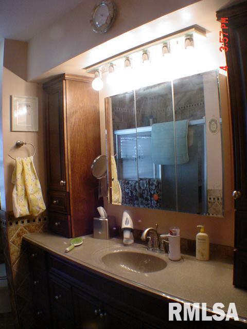 1022 Bluff Heights Road Clinton, IA 52732 - Photo 9 of 21 Gallery Image 9
