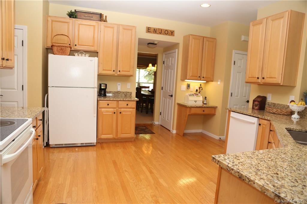 15843 Lavenham Road Huntersville, NC 28078 - Photo 13 of 24 Gallery Image 13