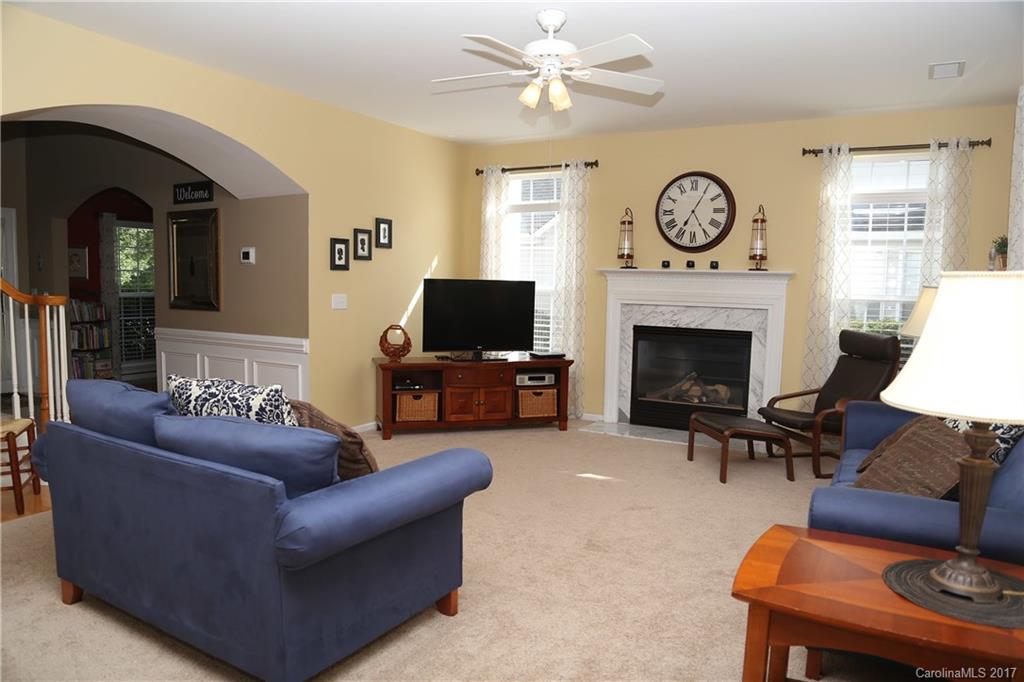15843 Lavenham Road Huntersville, NC 28078 - Photo 4 of 24 Gallery Image 4
