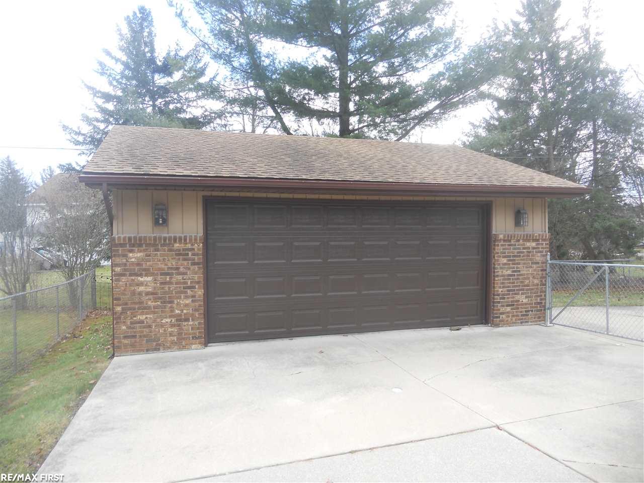 35116 Ridge Street Richmond, MI 48062 - Photo 4 of 25 Gallery Image 4