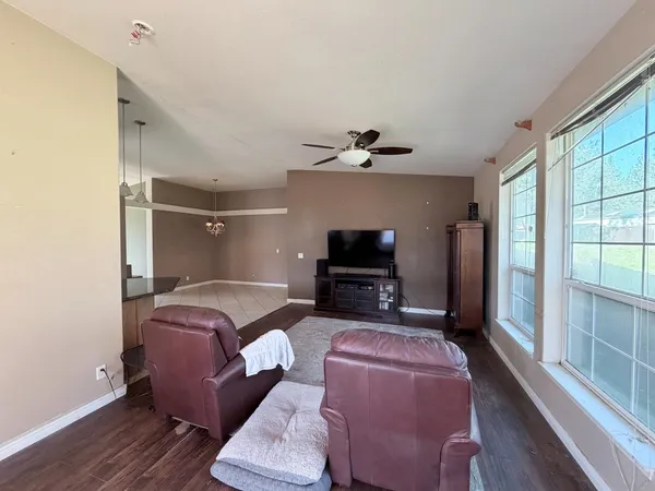 $375,000 | 2055 Candlelight Drive, Somerset, CA 95684