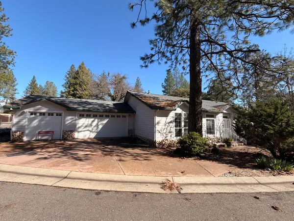 $375,000 | 2055 Candlelight Drive, Somerset, CA 95684