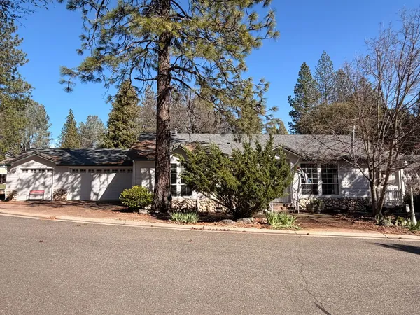 $375,000 | 2055 Candlelight Drive, Somerset, CA 95684