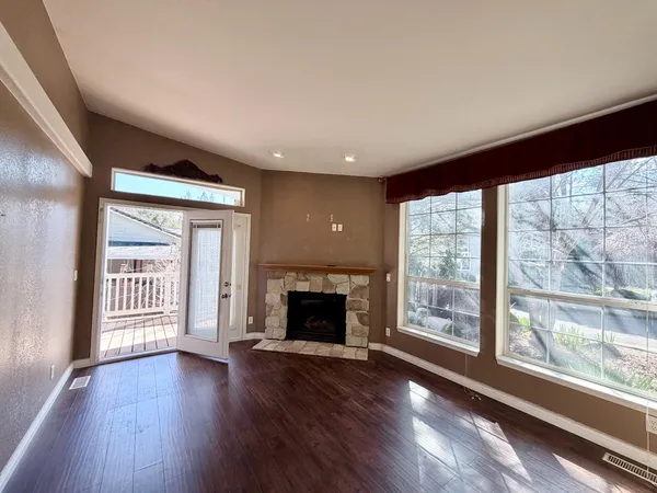 $375,000 | 2055 Candlelight Drive, Somerset, CA 95684