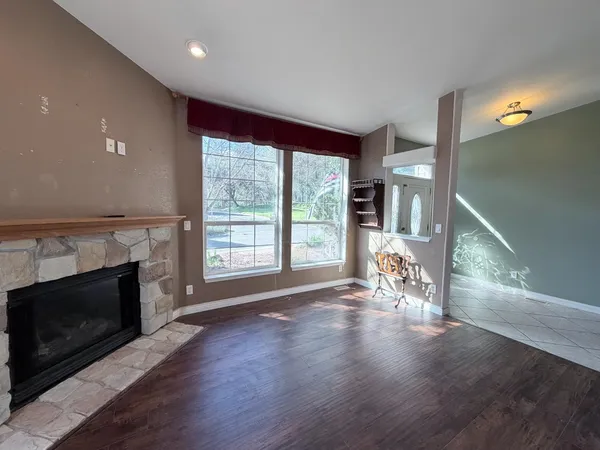$375,000 | 2055 Candlelight Drive, Somerset, CA 95684