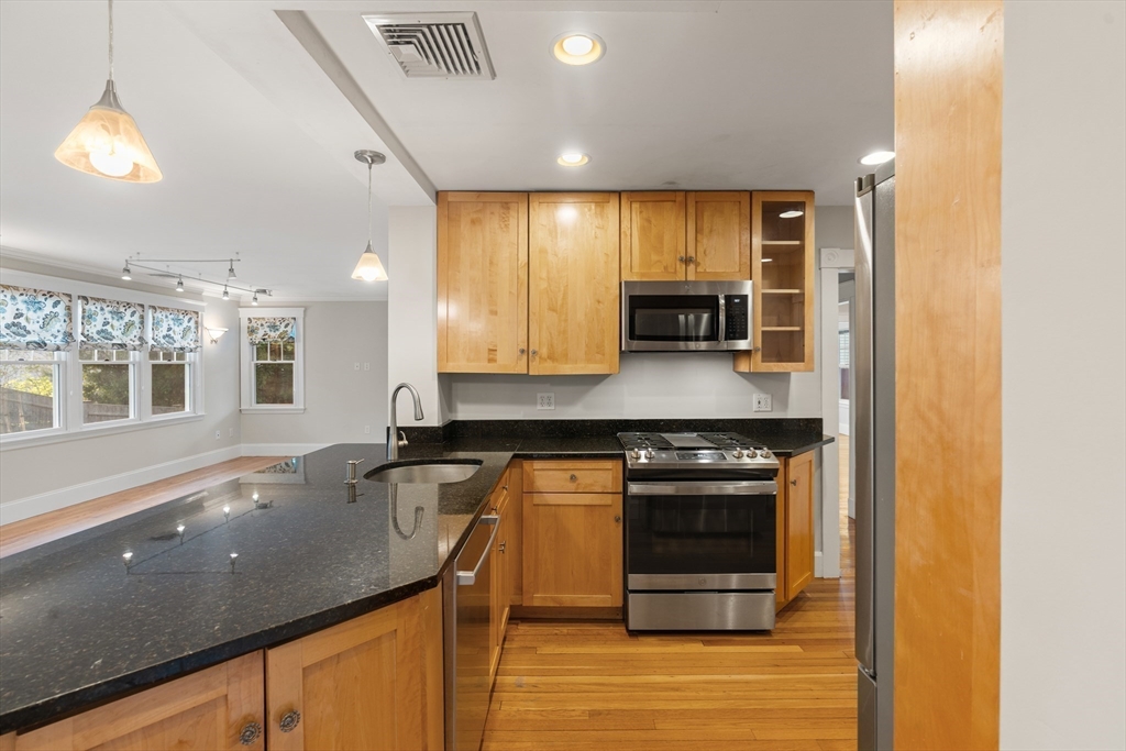 62 Harding Road Lexington, MA 02420 - Photo 17 of 42