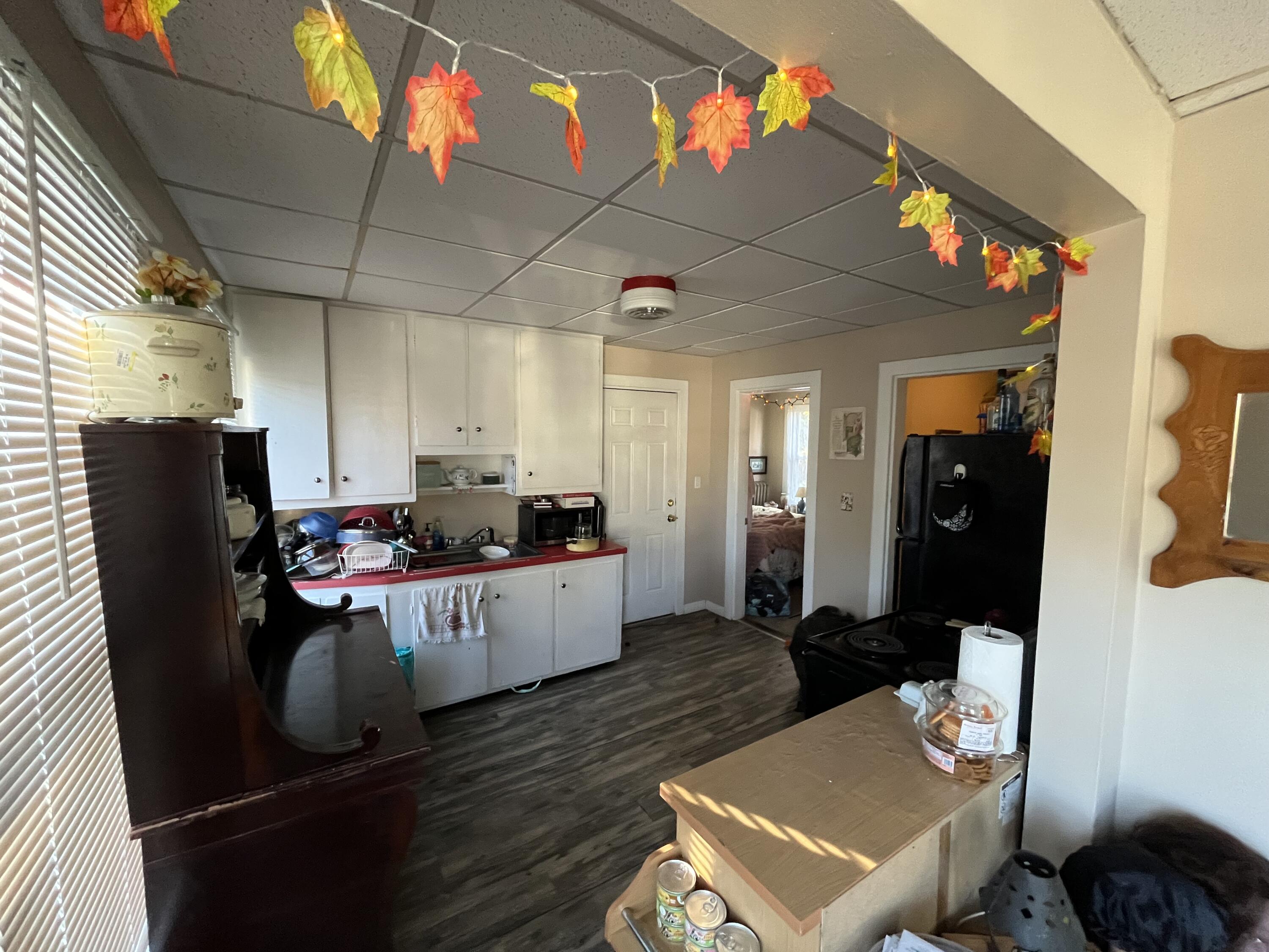 30 Chesley Avenue Portland, ME 04103 - Photo 3 of 4 3