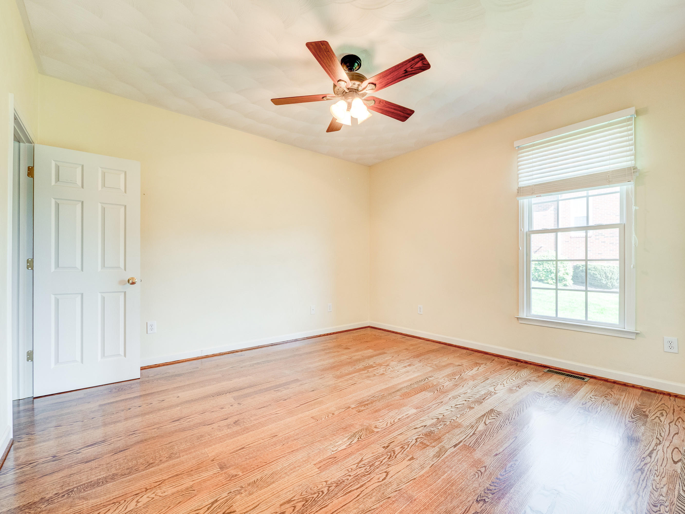 326 Summit Ridge Road Daleville, VA 24083 - Photo 27 of 54 25_326_Summit_Ridge_Rd25_mls