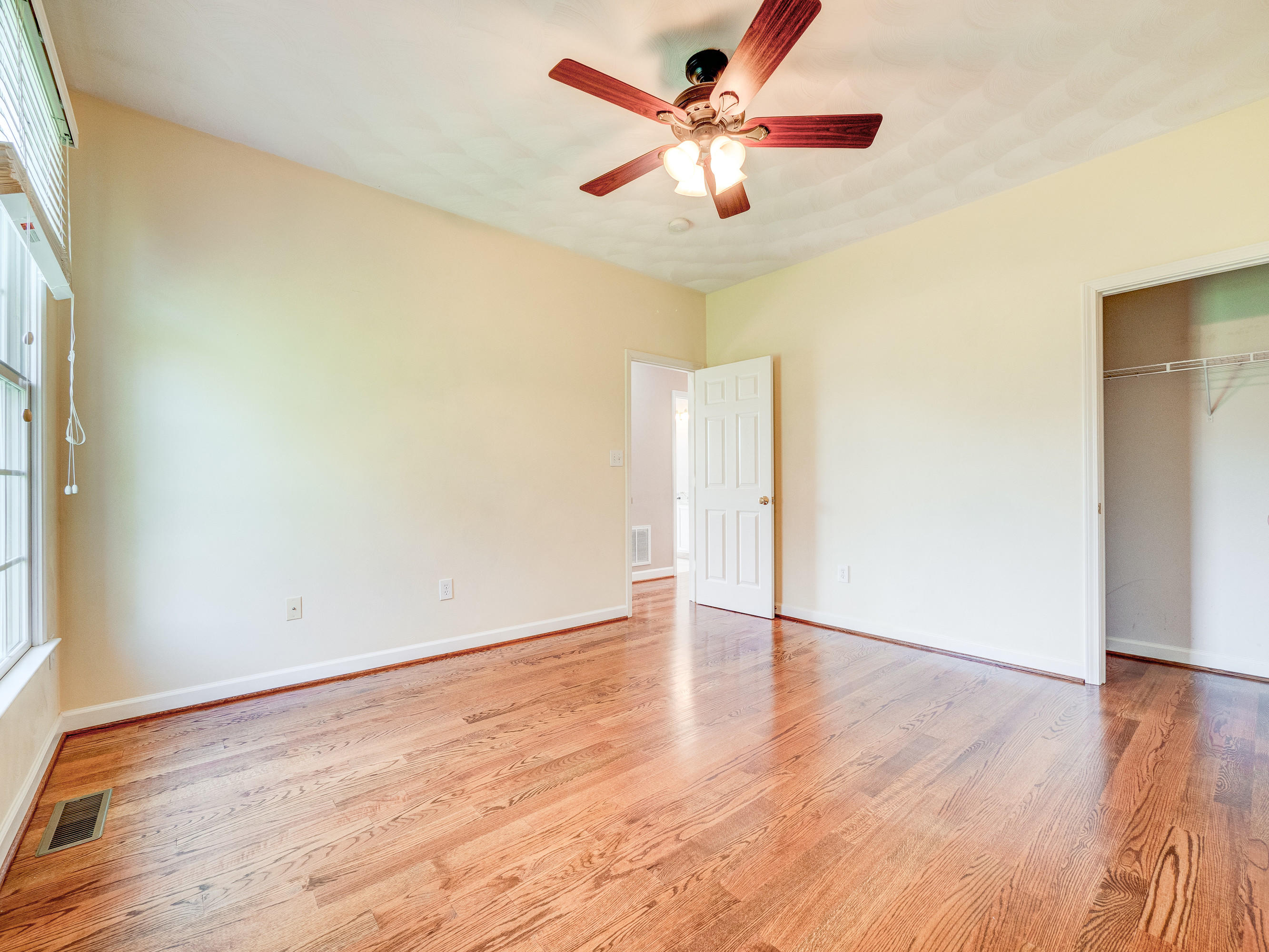 326 Summit Ridge Road Daleville, VA 24083 - Photo 28 of 54 26_326_Summit_Ridge_Rd26_mls