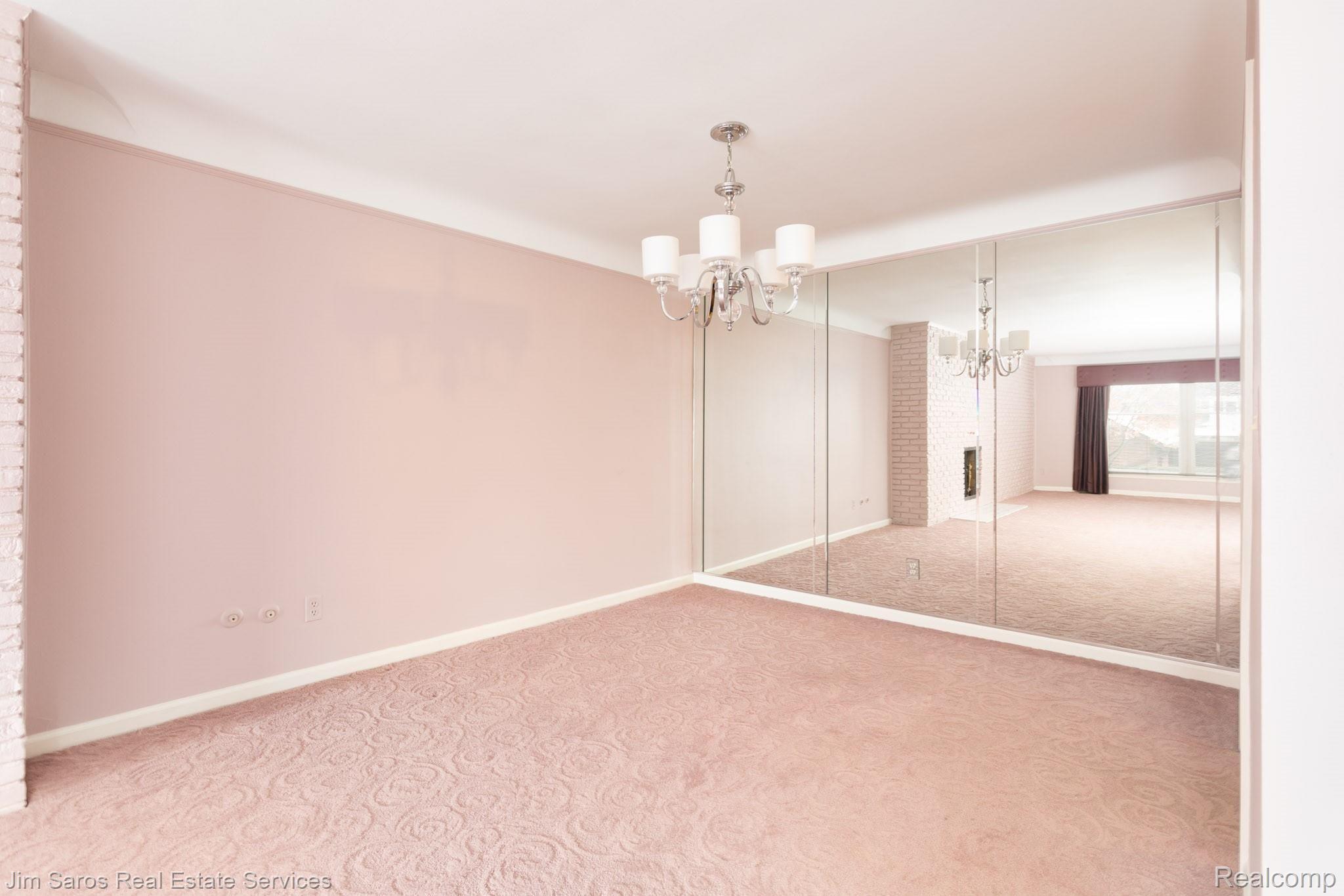 1750 Vernier Road, Unit 21 Grosse Pointe, MI 48236 - Photo 6 of 22 4.jpg