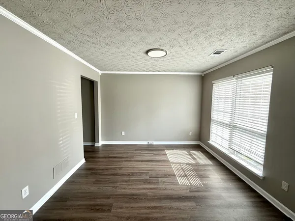 $2,400 | 1563 Oak Park Court, Suwanee, GA 30024