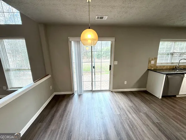 $2,400 | 1563 Oak Park Court, Suwanee, GA 30024