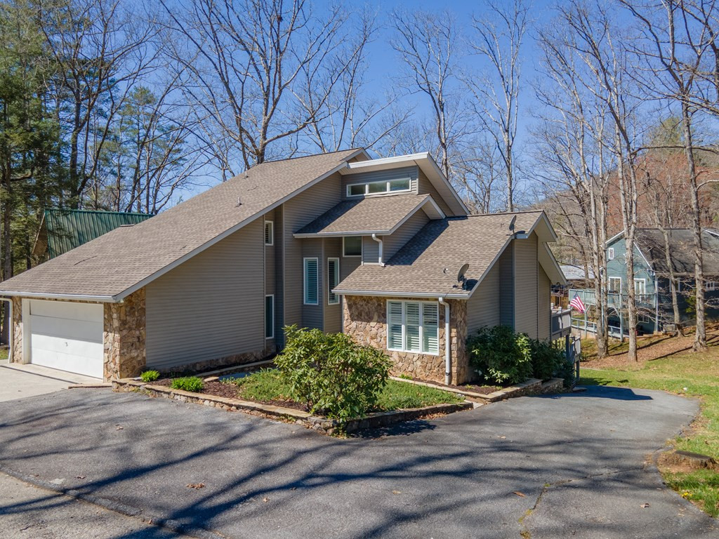 82 Avisco Road Robbinsville, NC 28771 - Photo 4 of 77