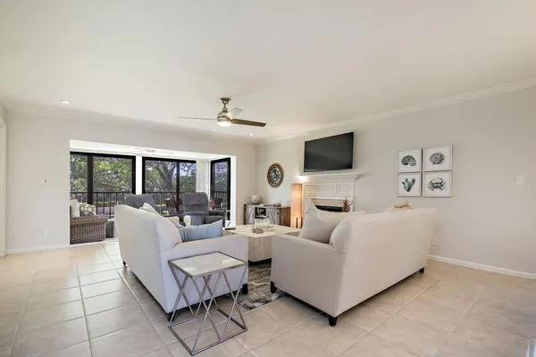 $7,000 | 1002 Clubhouse Circle, Jupiter, FL 33477