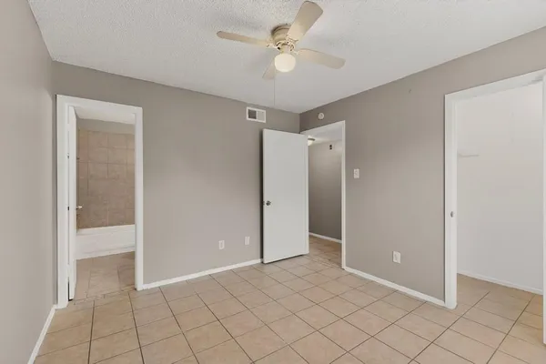 $1,195 | 8024 Cambridge Circle, Unit A, White Settlement, TX 76108