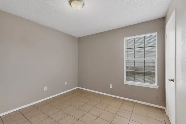 $1,195 | 8024 Cambridge Circle, Unit A, White Settlement, TX 76108