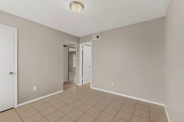 $1,195 | 8024 Cambridge Circle, Unit A, White Settlement, TX 76108