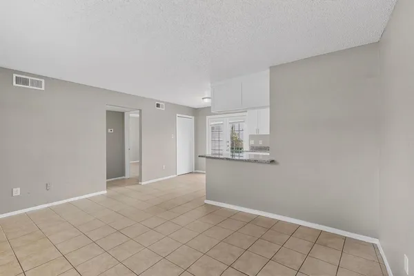 $1,195 | 8024 Cambridge Circle, Unit A, White Settlement, TX 76108