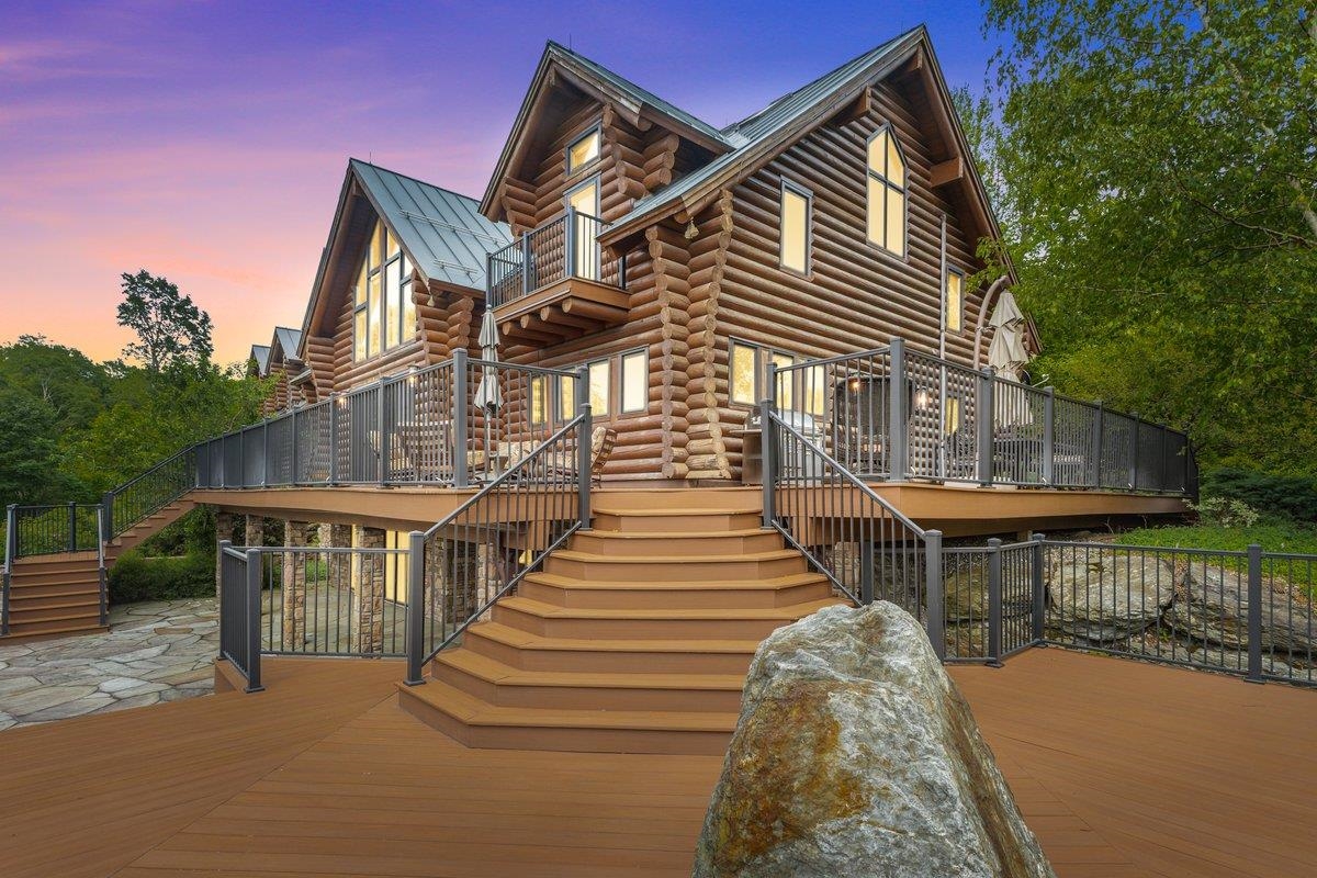 89 Rocky Mountain Lane Hinesburg, VT 05461 - Photo 1 of 30