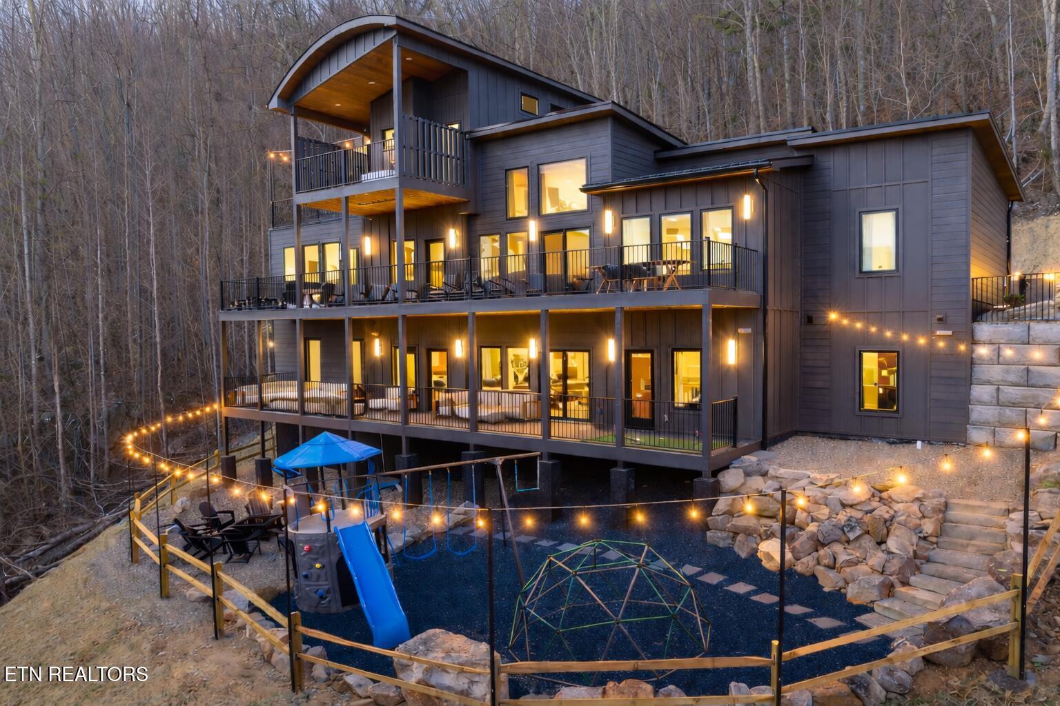 40B4DC1A-D245-48E8-AEFE-5139776BACC4