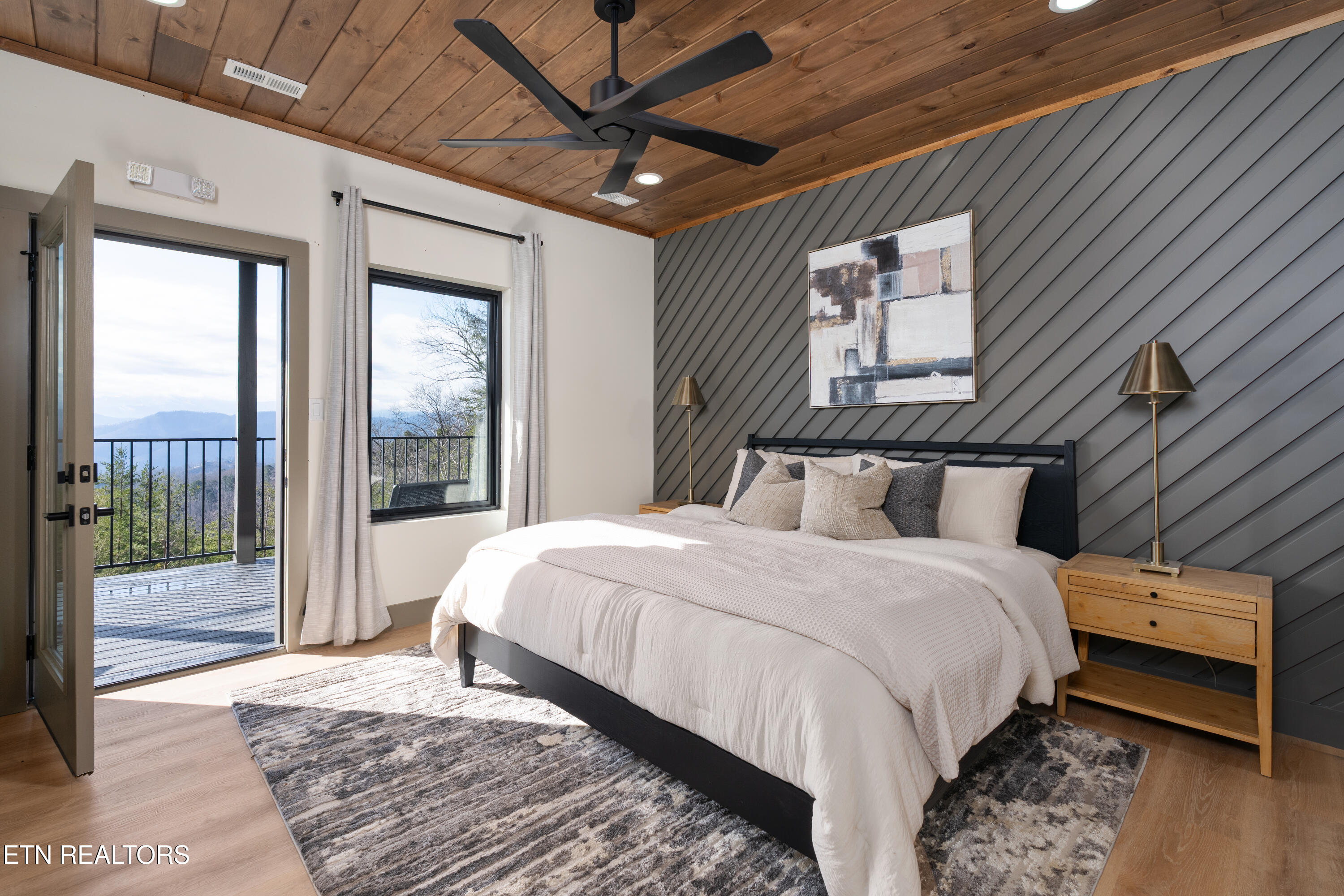 2349 Bluff Mountain Road Sevierville, TN 37862 - Photo 11 of 49 7761B91E-8EE6-45C9-A6EE-69D689290D72