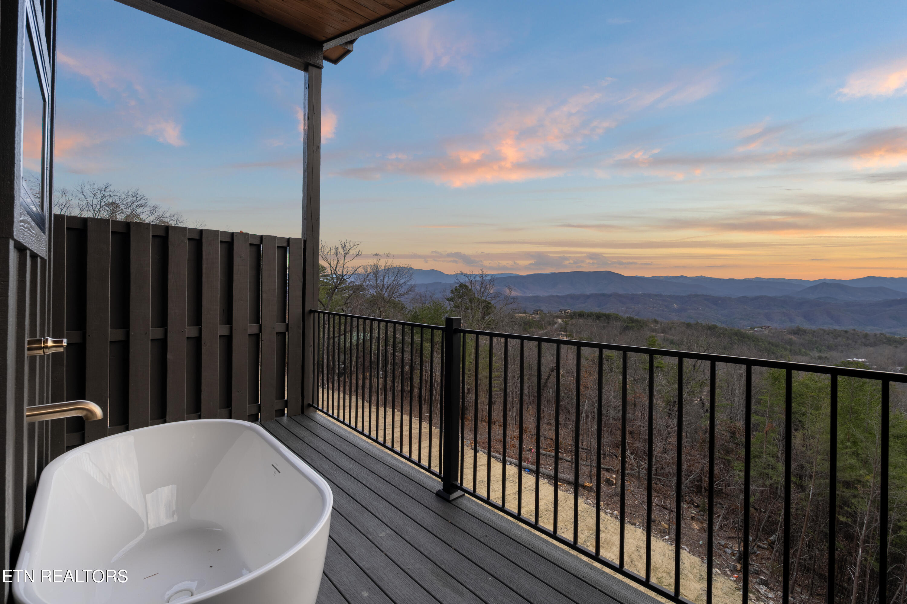 2349 Bluff Mountain Road Sevierville, TN 37862 - Photo 23 of 49 EDE69EE6-DD64-415C-ADD8-94FB95C6A819