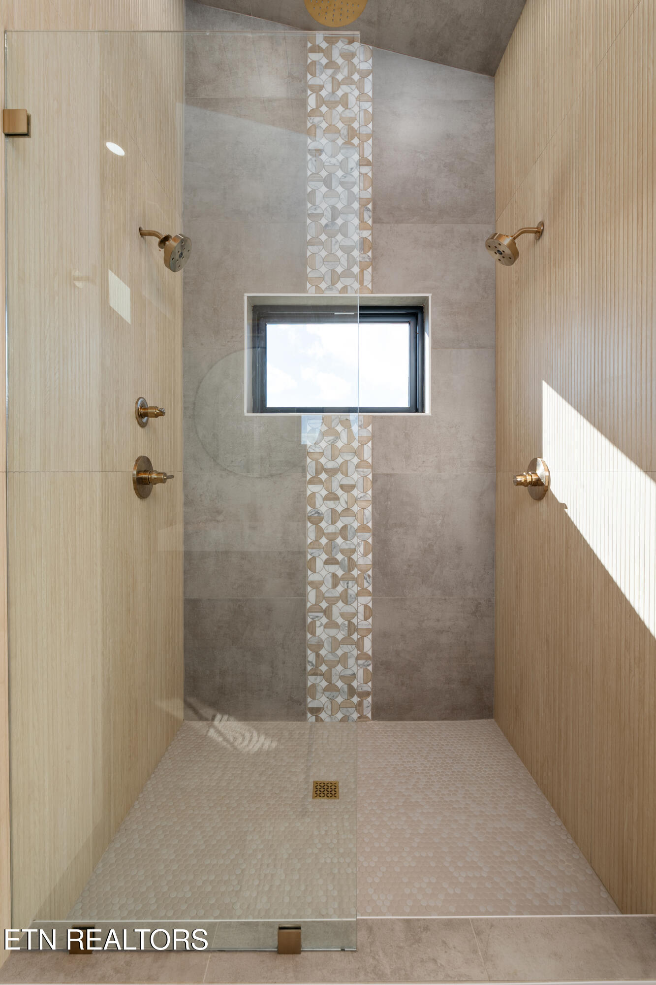 2349 Bluff Mountain Road Sevierville, TN 37862 - Photo 26 of 49 1AF0E2FD-C3ED-433C-9C0B-BBC6BC14B65D