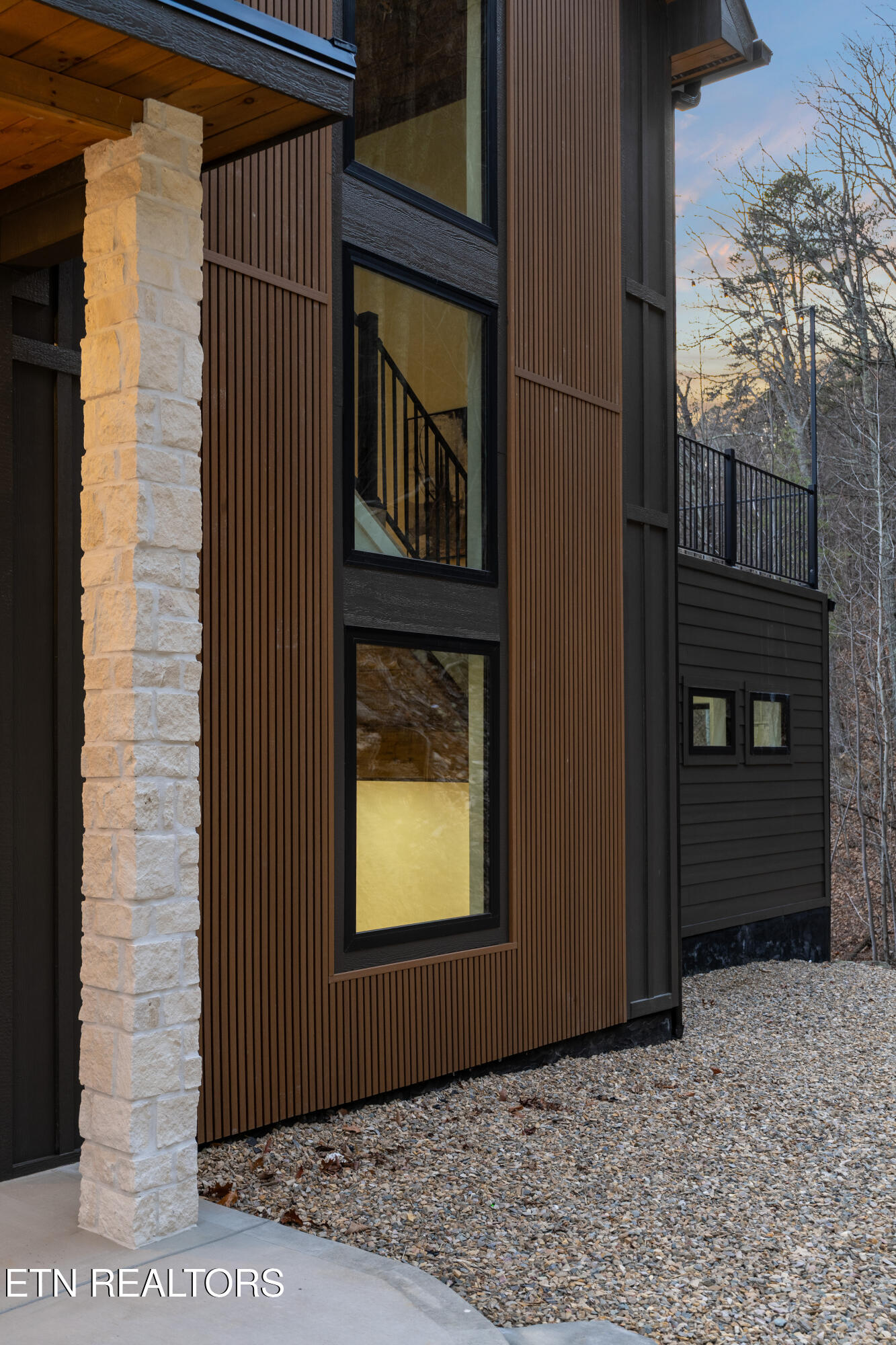 2349 Bluff Mountain Road Sevierville, TN 37862 - Photo 3 of 49 F01D3F38-BE76-4FB5-9A41-43865132D956