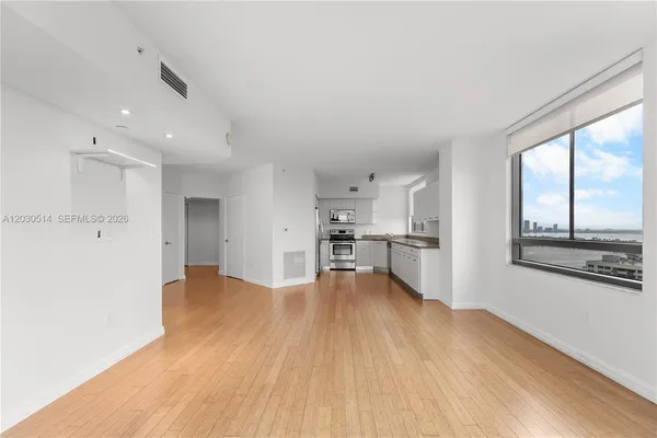 $5,700 | 1330 West Avenue, Unit 2207, Miami Beach, FL 33139