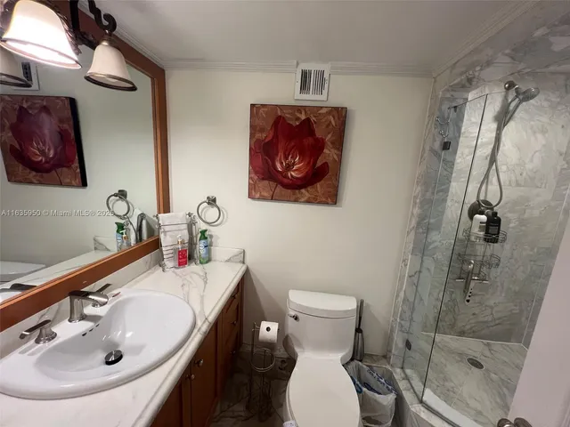 $4,500 | 100 Lincoln Road, Unit 1633, Miami Beach, FL 33139