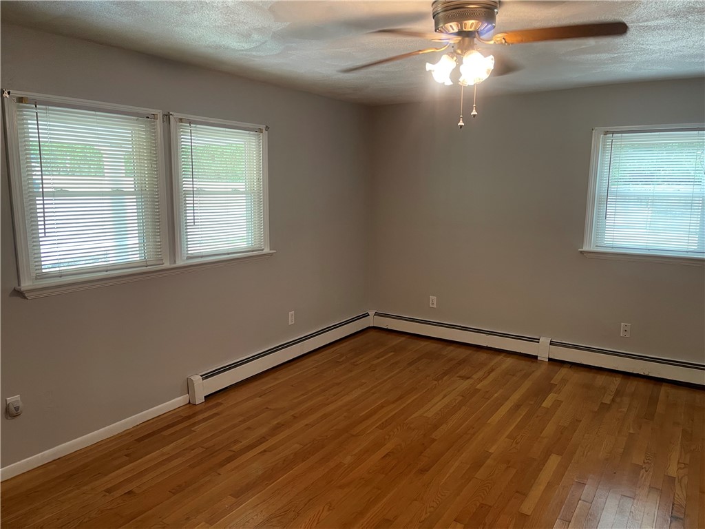 182 Nausauket Road Warwick, RI 02886 - Photo 8 of 19
