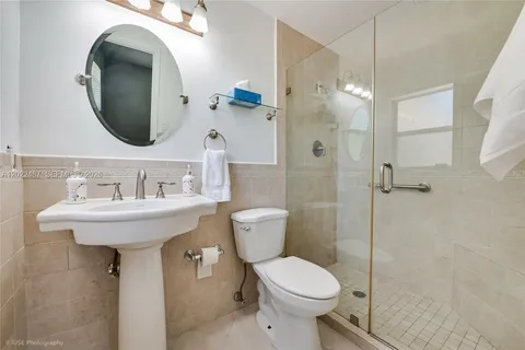 $940,000 | 15700 Southwest 87th Avenue, Palmetto Bay, FL 33157
