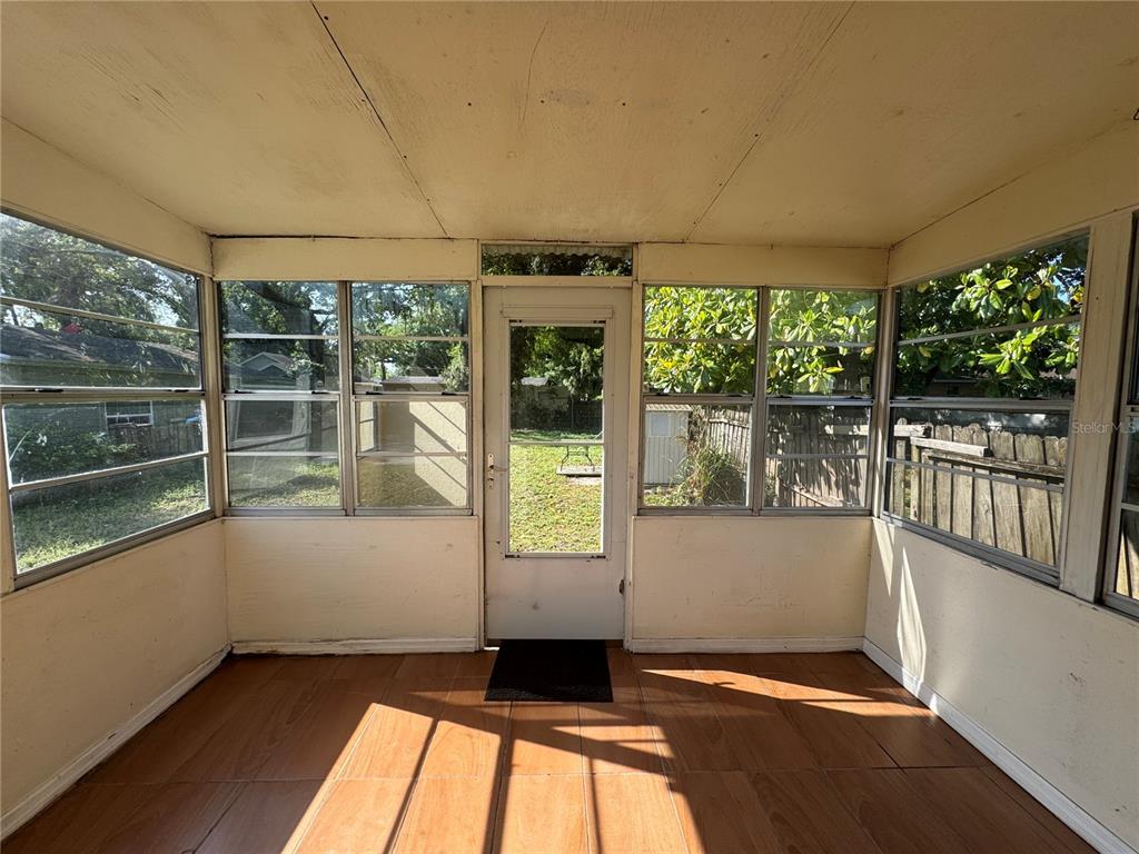 636 Columbia Street Orlando, FL 32805 - Photo 13 of 14 a view of a large window with an outdoor space
