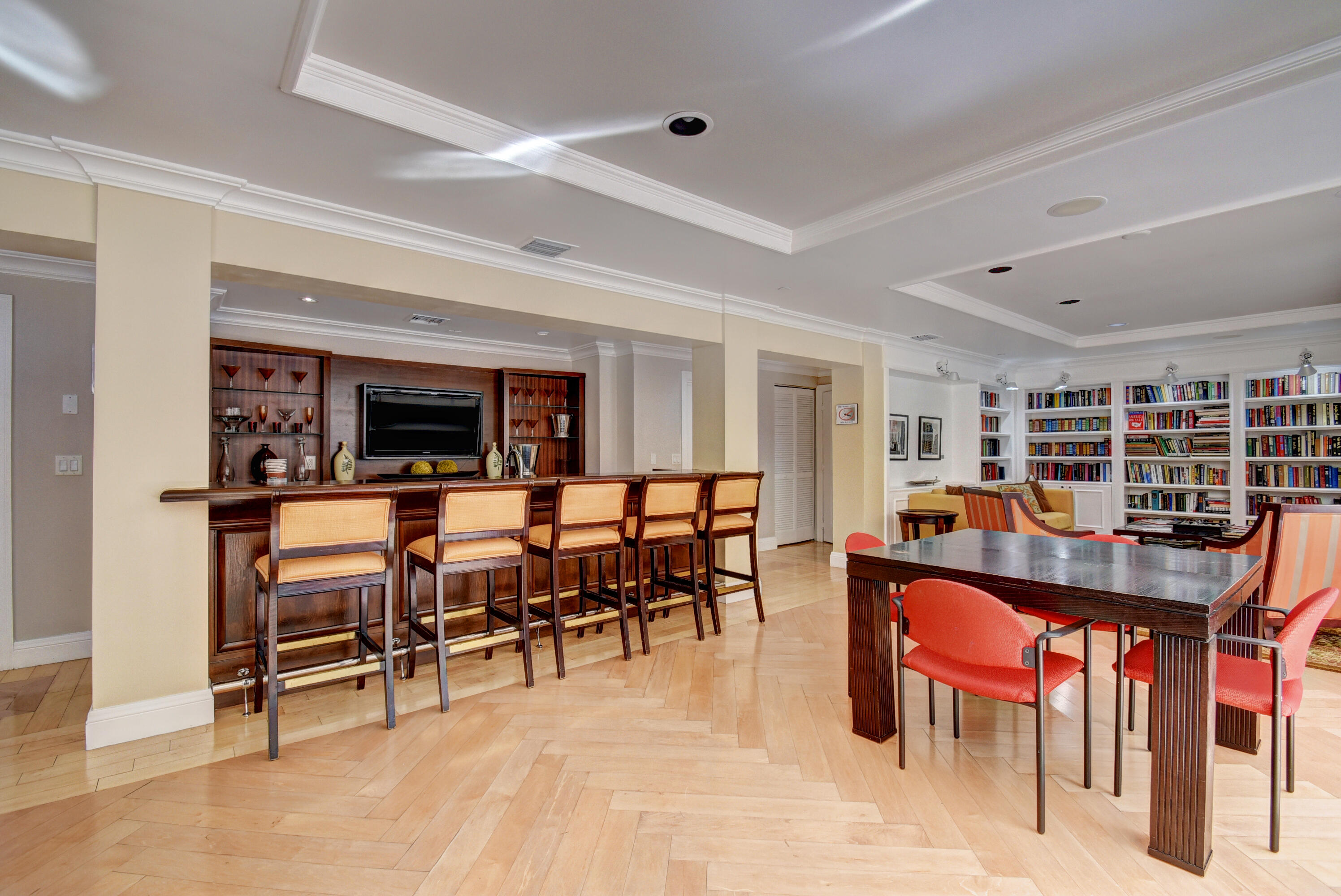 233 South Federal Highway, Unit 615 Boca Raton, FL 33432 - Photo 34 of 51 COMMUNITY ROOM