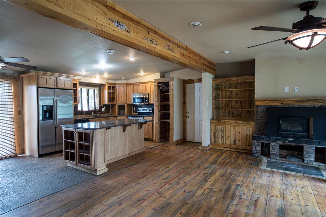 12915 South Sherman Road Spokane, WA 99224 - Photo 2 of 20