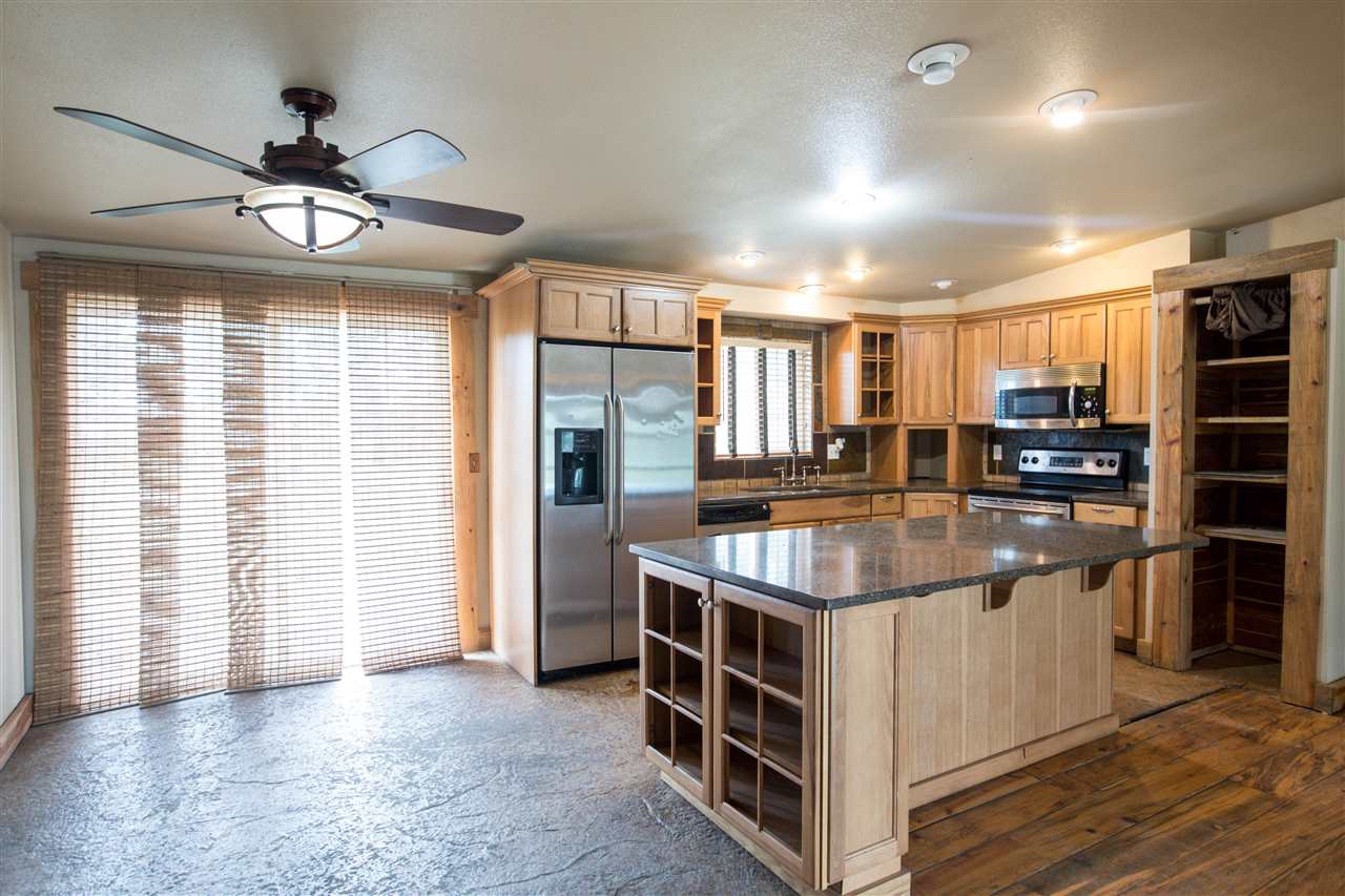 12915 South Sherman Road Spokane, WA 99224 - Photo 4 of 20