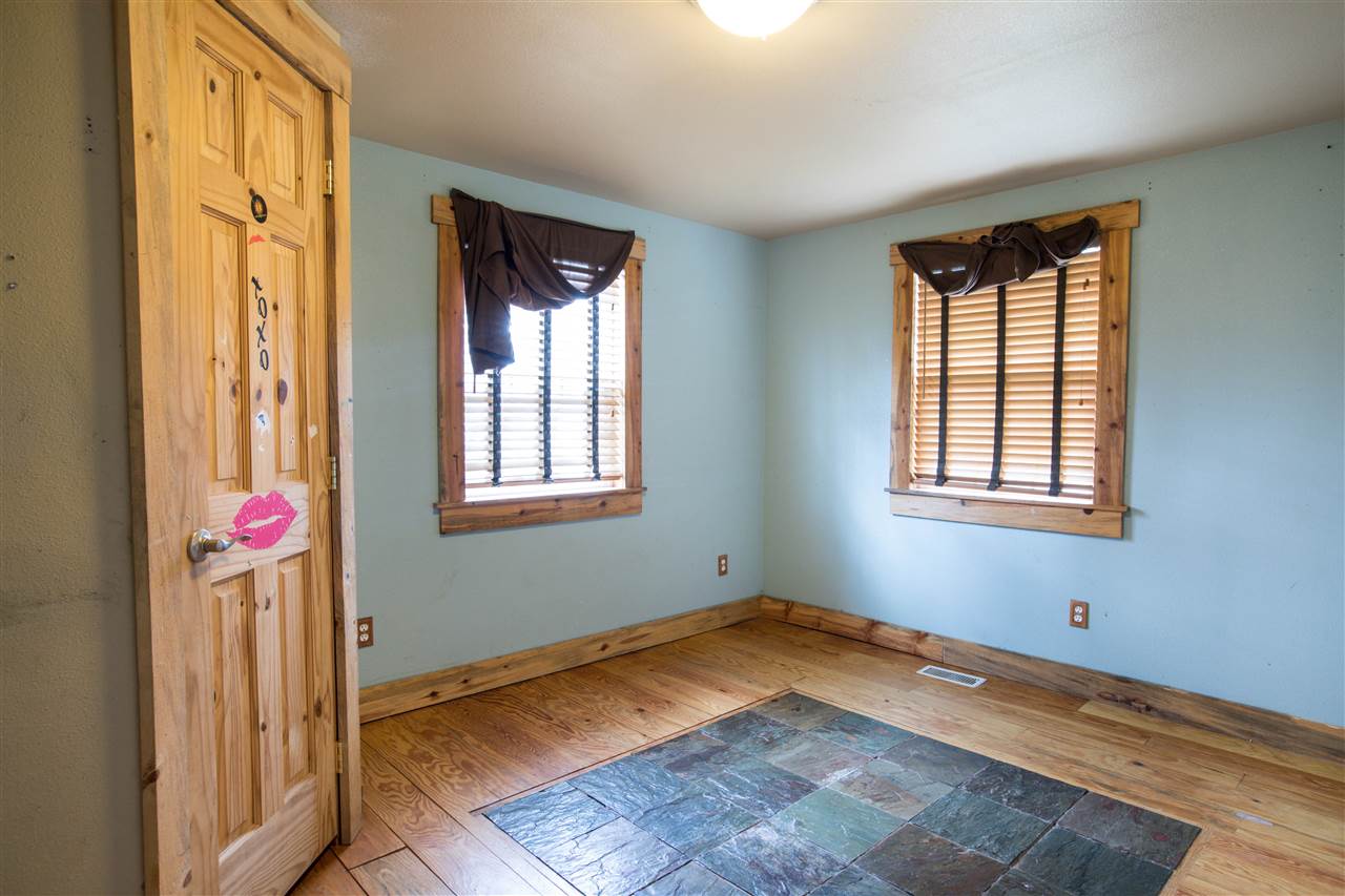 12915 South Sherman Road Spokane, WA 99224 - Photo 7 of 20