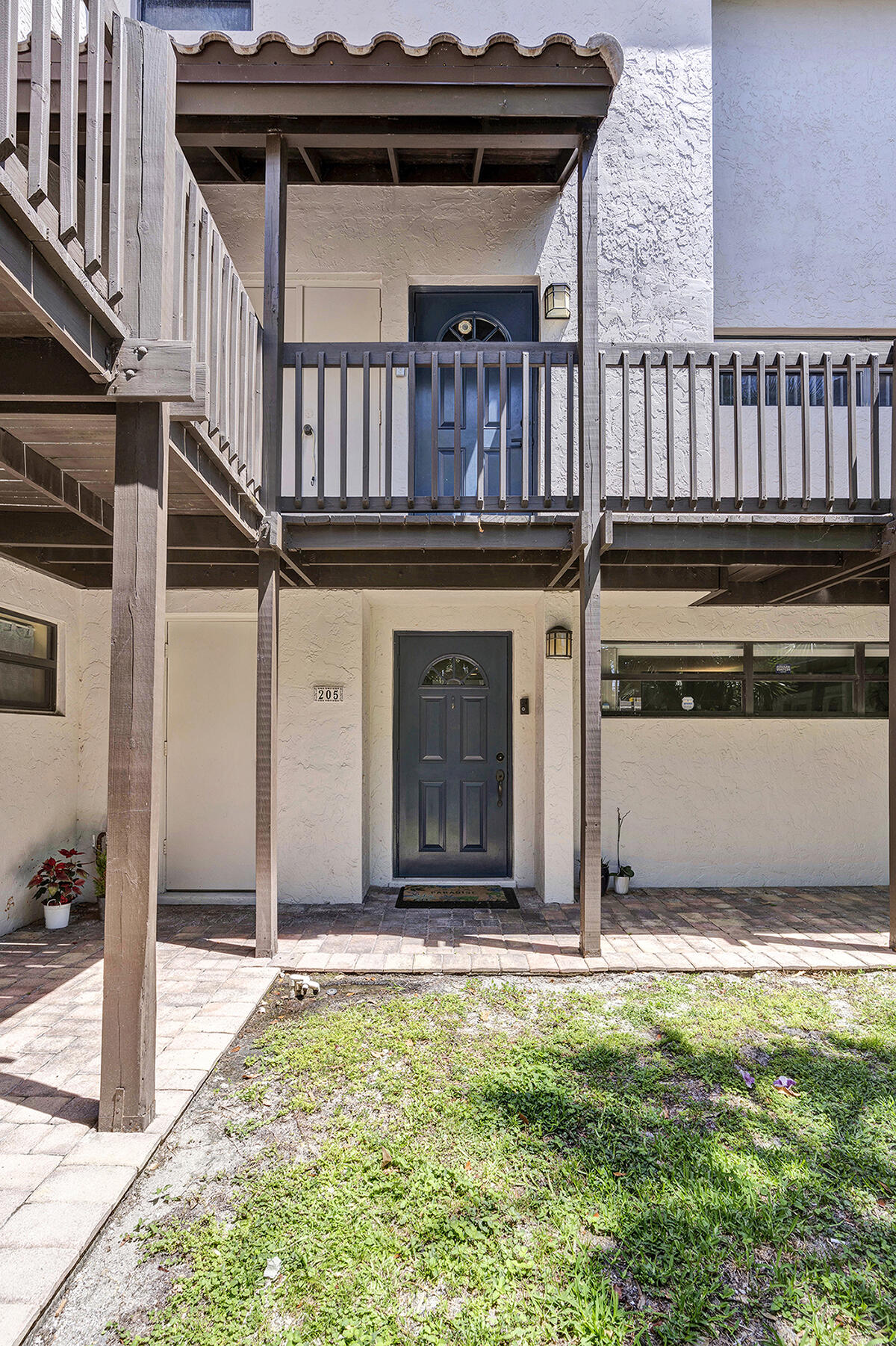 149 Northwest 70th Street, Unit 205B Boca Raton, FL 33487 - Photo 2 of 29 AR502947