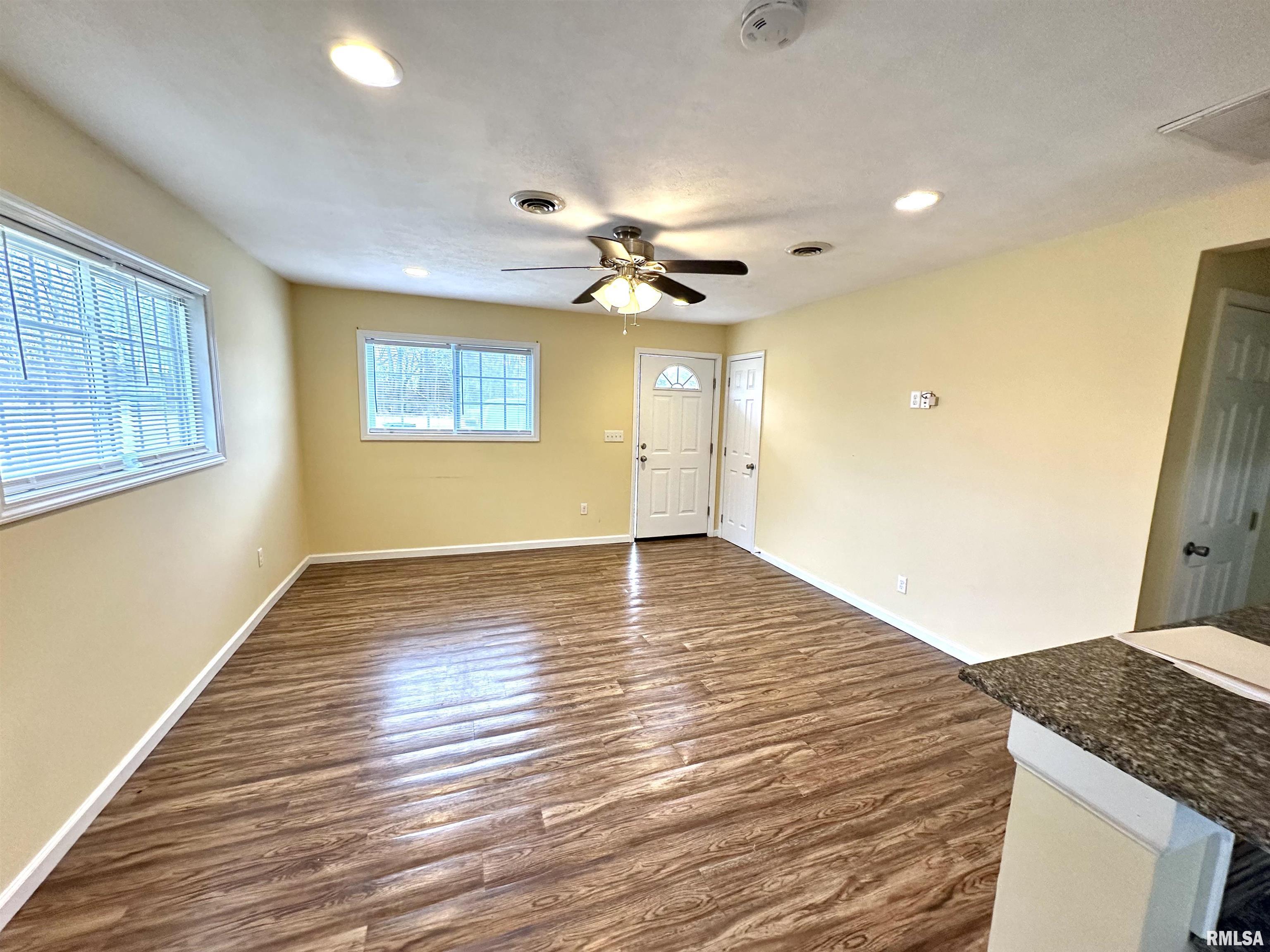 2010N Iowa Road, Unit 6 Carbondale, IL 62901 - Photo 10 of 15