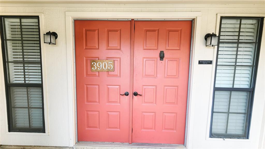 3905 Windflower Lane Fort Worth, TX 76137 - Photo 2 of 32 a view of a elevator with windows