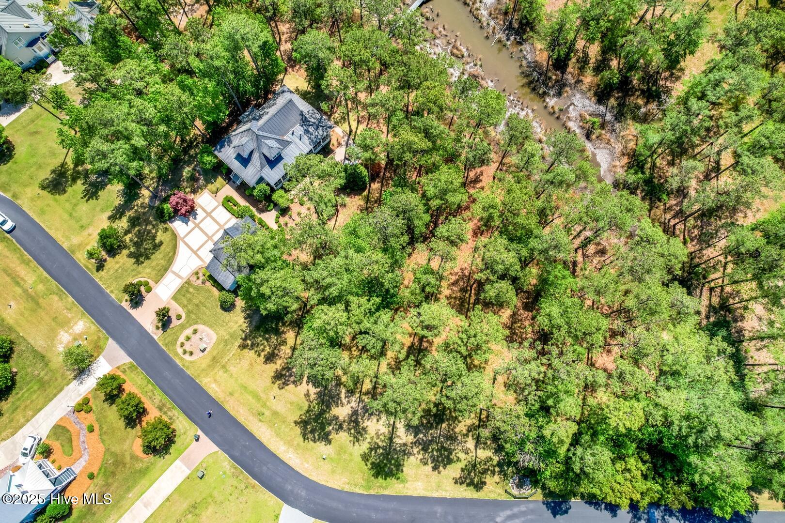 72 Oyster Point Road Oriental, NC 28571 - Photo 2 of 55 72 Oyster Point Road 38 (15)