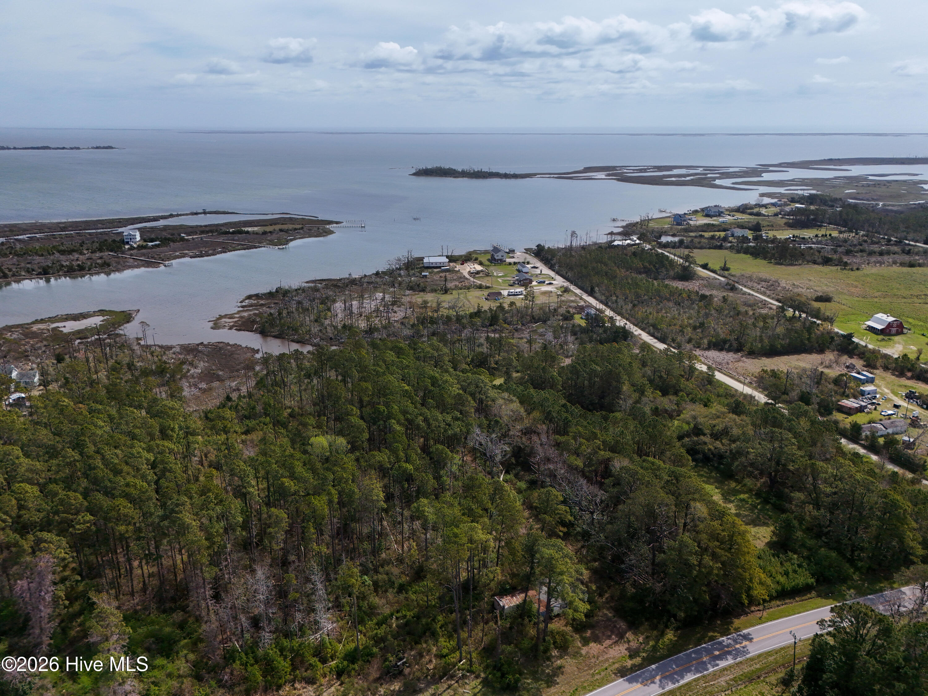 565 Marshallberg Road Smyrna, NC 28579 - Photo 7 of 20 DJI_20260325115308_0030_D