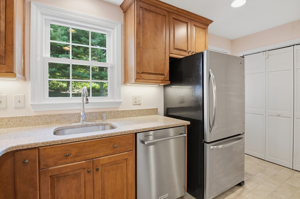 5 Tuck Farm Road, Unit 4 Auburn, MA 01501 - Photo 10 of 29 Gallery Image 10