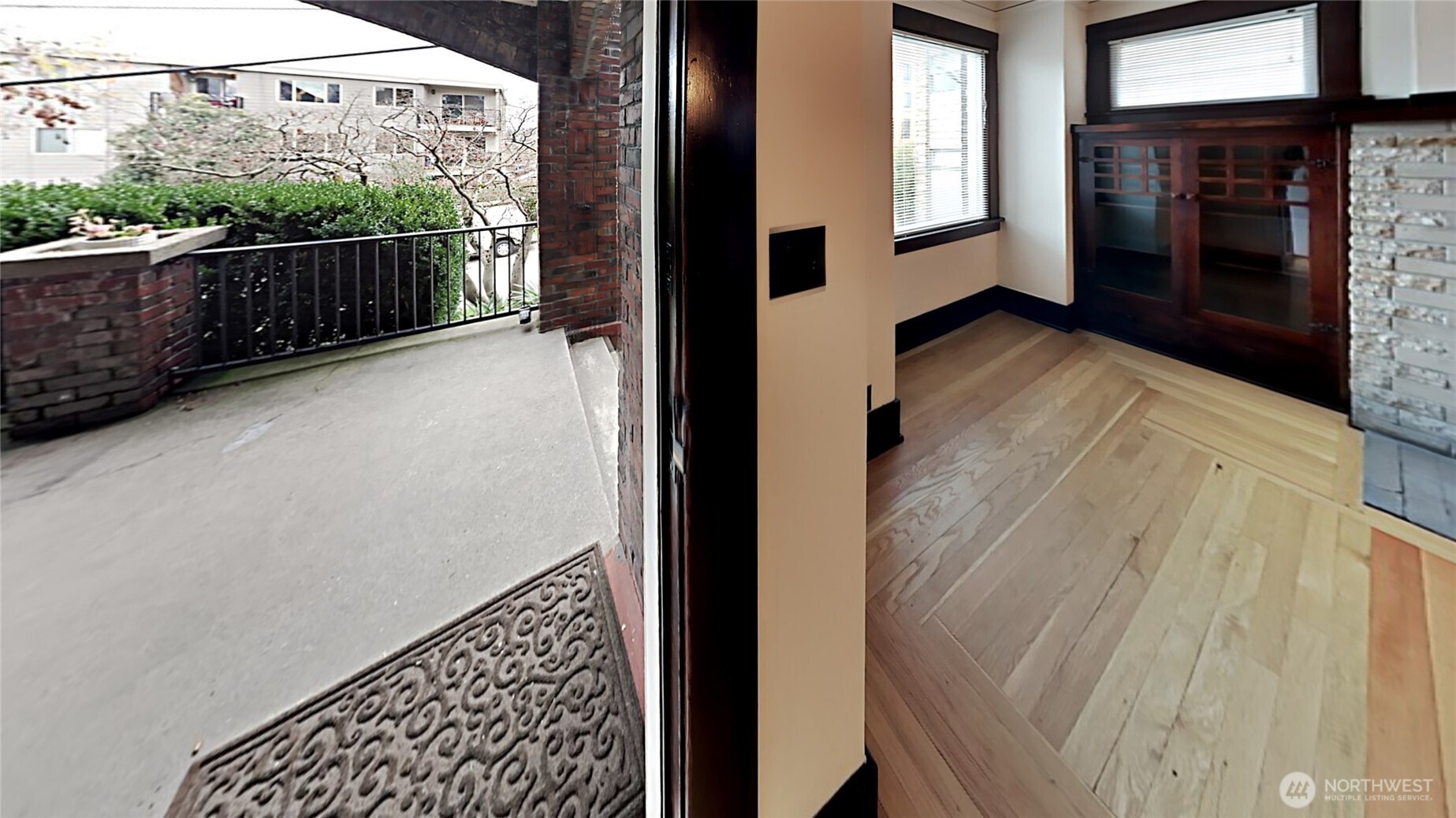 914 North 40th Street Seattle, WA 98103 - Photo 17 of 21