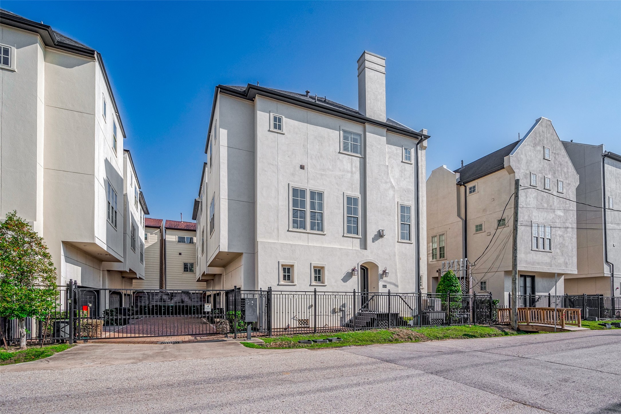 2524 Sherwin Street Houston, TX 77007 - Photo 31 of 47