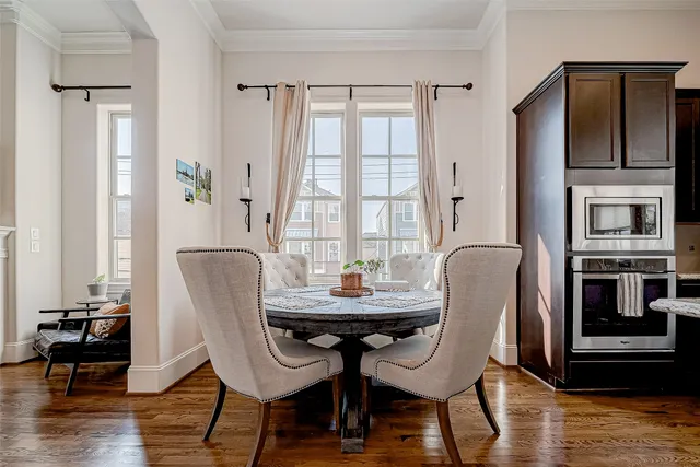 $3,200 | 2524 Sherwin Street, Houston, TX 77007