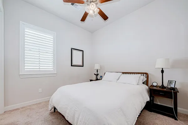 $3,200 | 2524 Sherwin Street, Houston, TX 77007