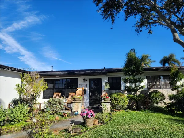 $3,999 | 2251 Northwest 87th Terrace, Pembroke Pines, FL 33024