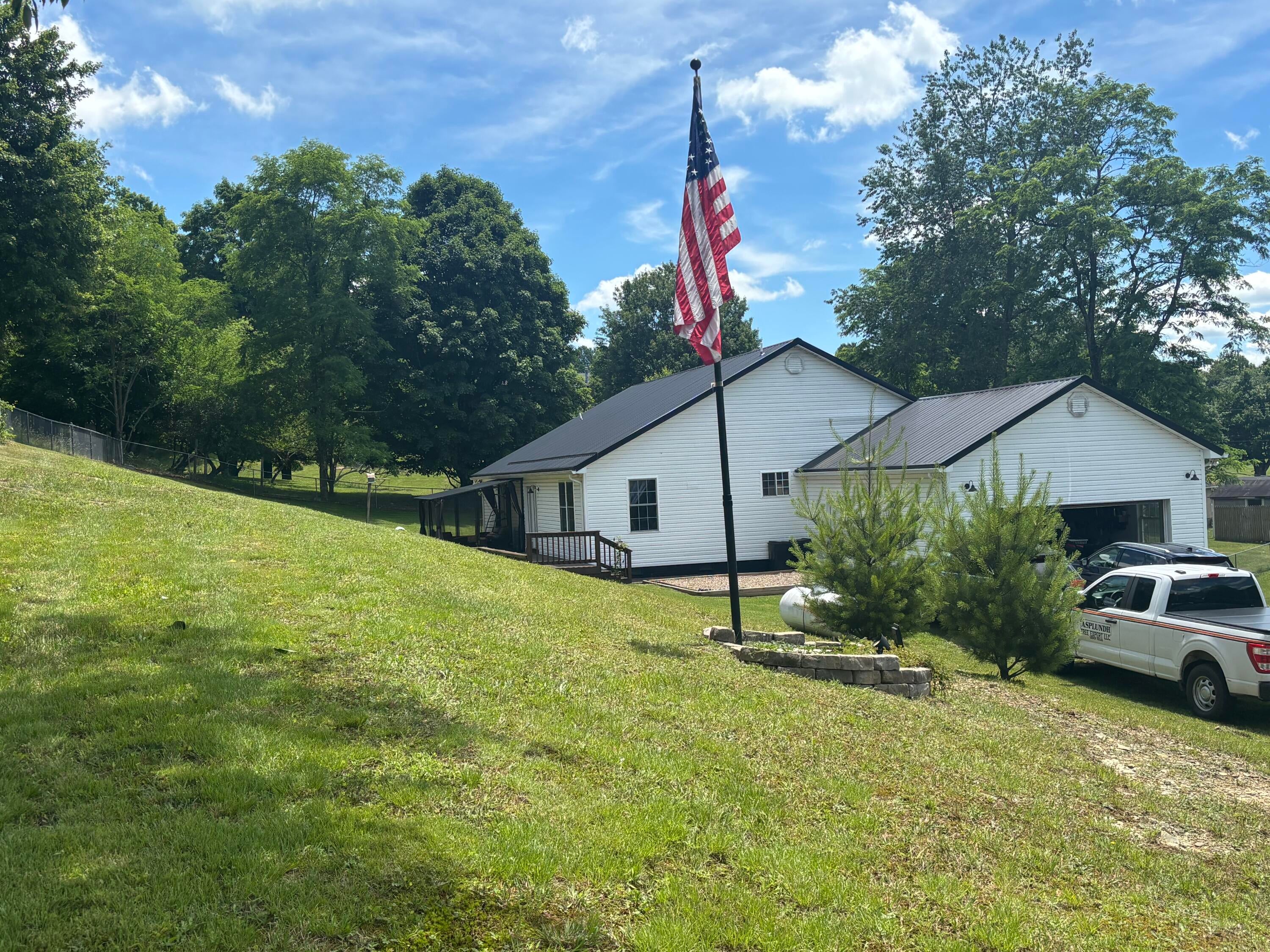 68 Hurd Road Nettie, WV 26681 - Photo 3 of 32 Gallery Image 3