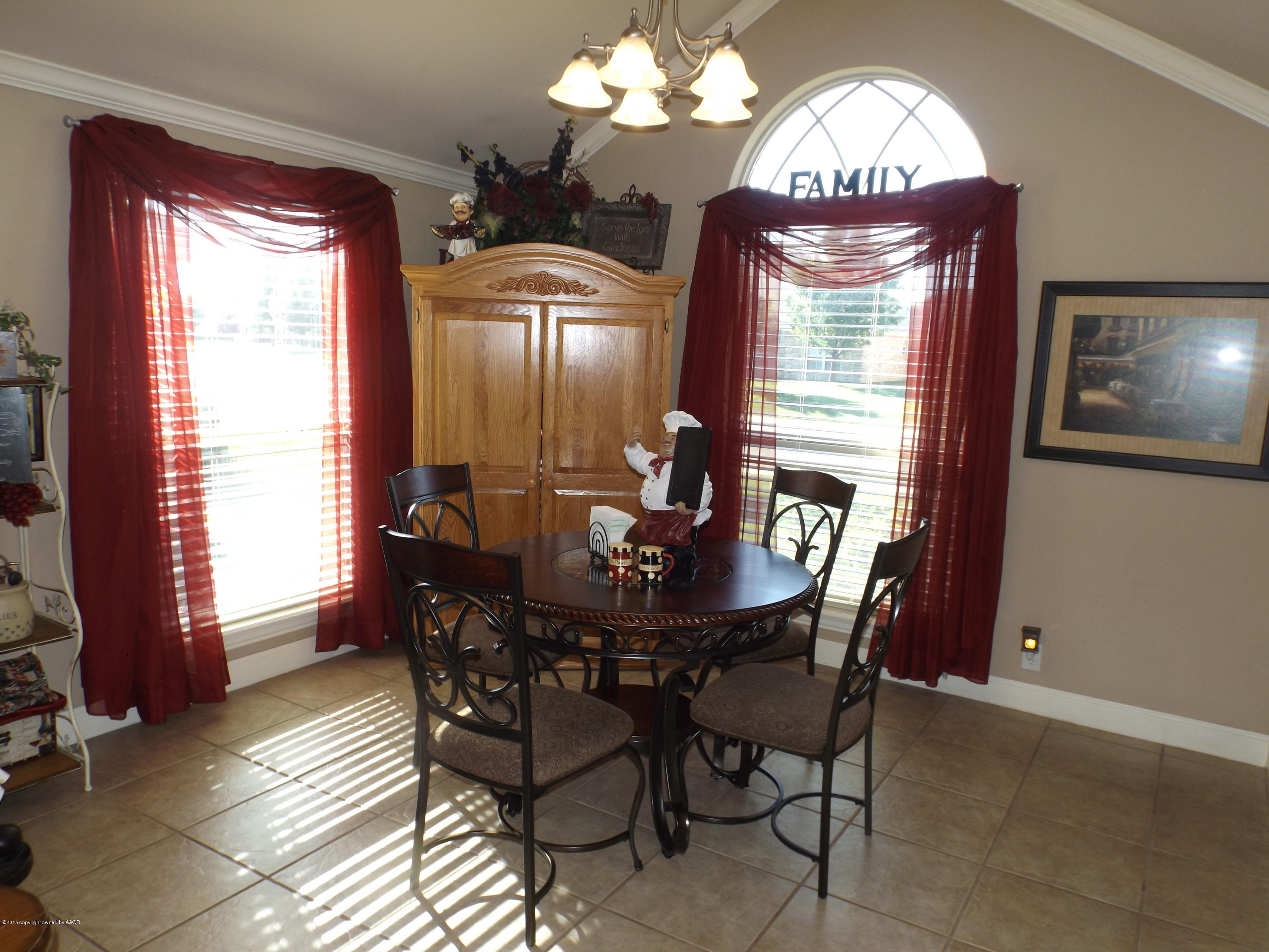 6917 Thunder Road Amarillo, TX 79119 - Photo 8 of 26 Dining Room